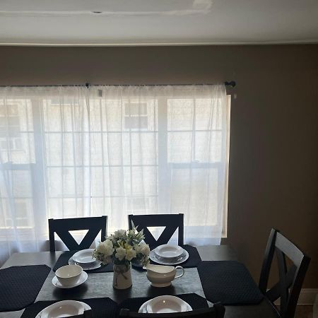 Shy'S Place Броктон Экстерьер фото