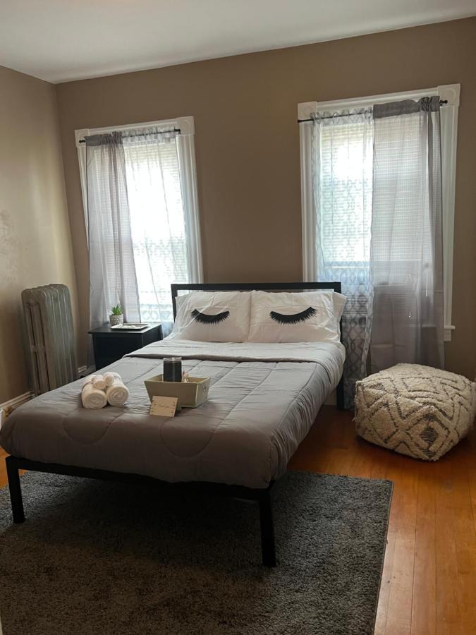 Shy'S Place Броктон Экстерьер фото